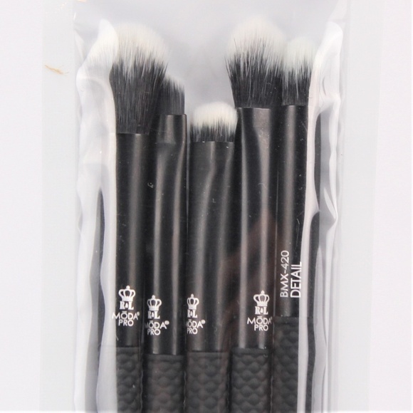 NWT Moda Pro Makeup Deluxe Brush Set 5 Pcs - Picture 2 of 5